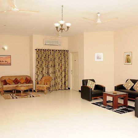 Executive Comfort Alwarpet Chennai Eksteriør billede