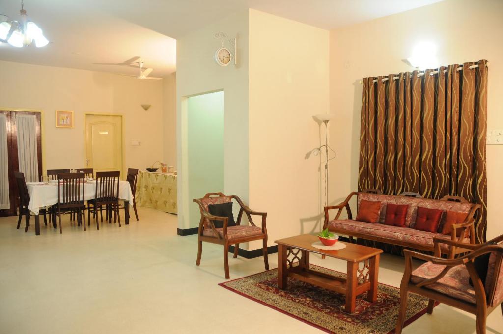 Executive Comfort Alwarpet Chennai Eksteriør billede